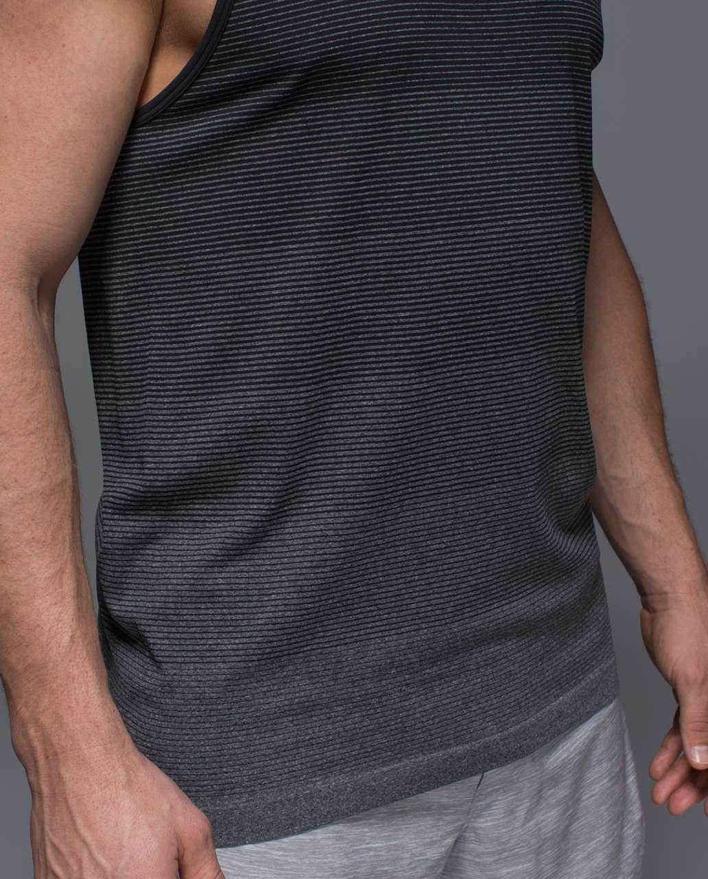 Lululemon Metal Vent Tech Tank - Black / Heathered Black