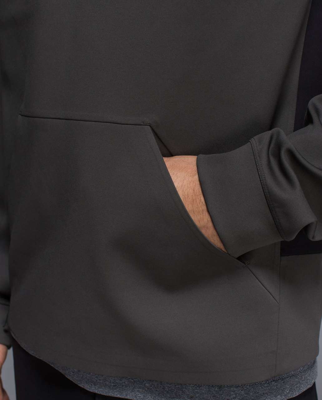 Lululemon Chamber Long Sleeve - Shadow / Black