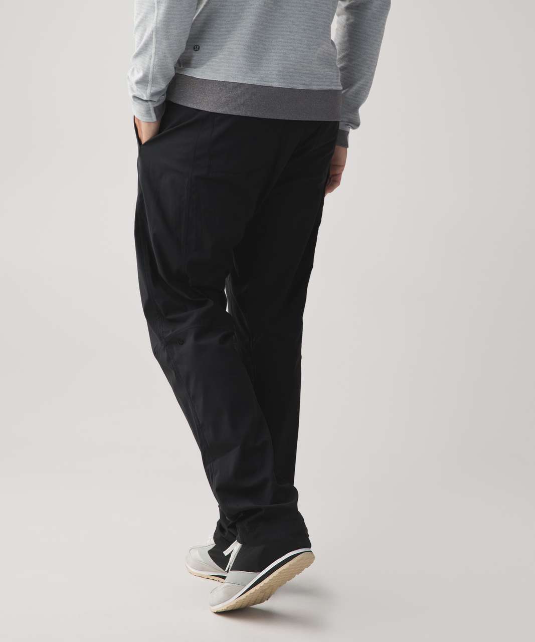 Lululemon Seawall Track Pant 2.0 - Deep Coal / Black