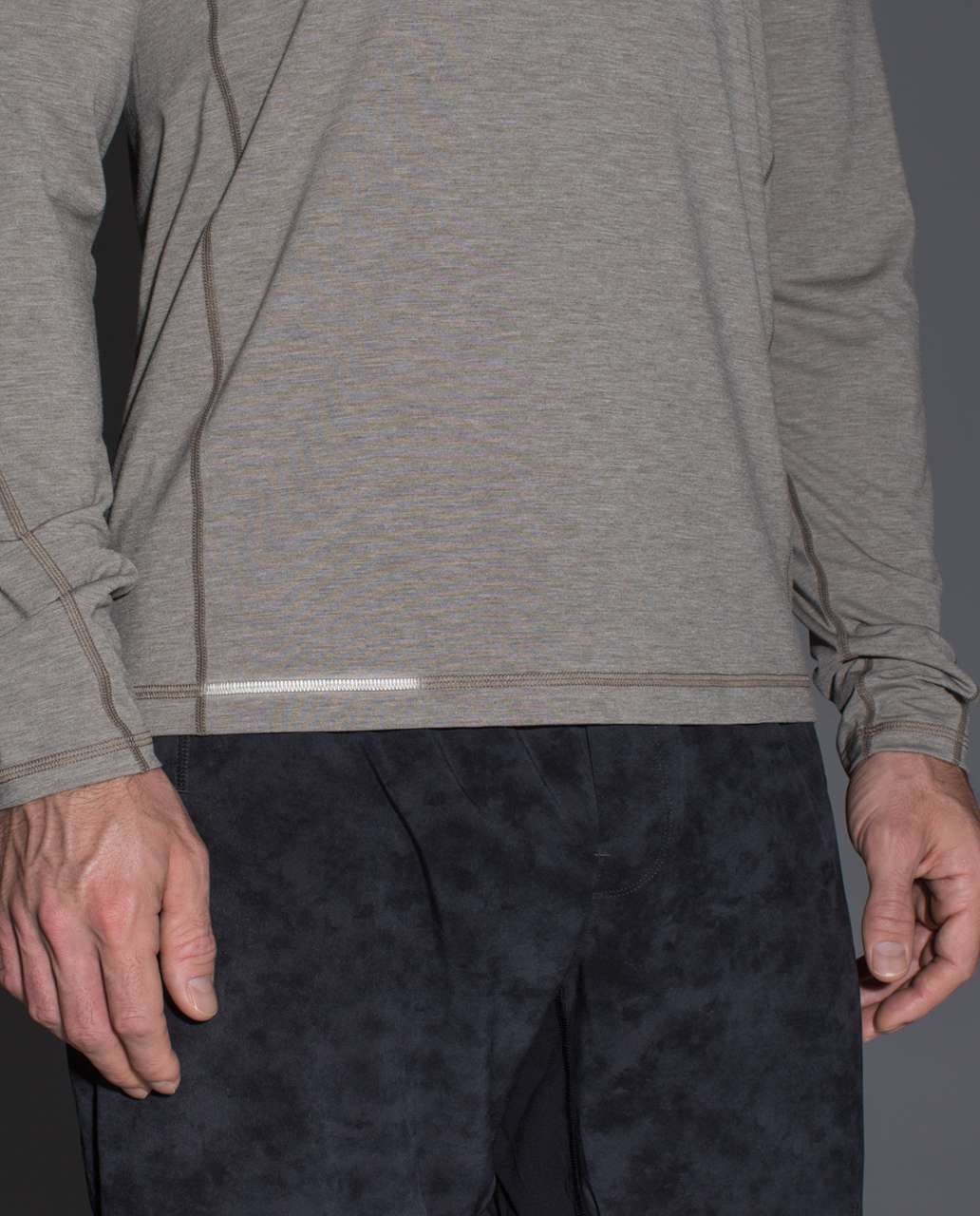 Lululemon Protean Long Sleeve - Heathered Soft Earth