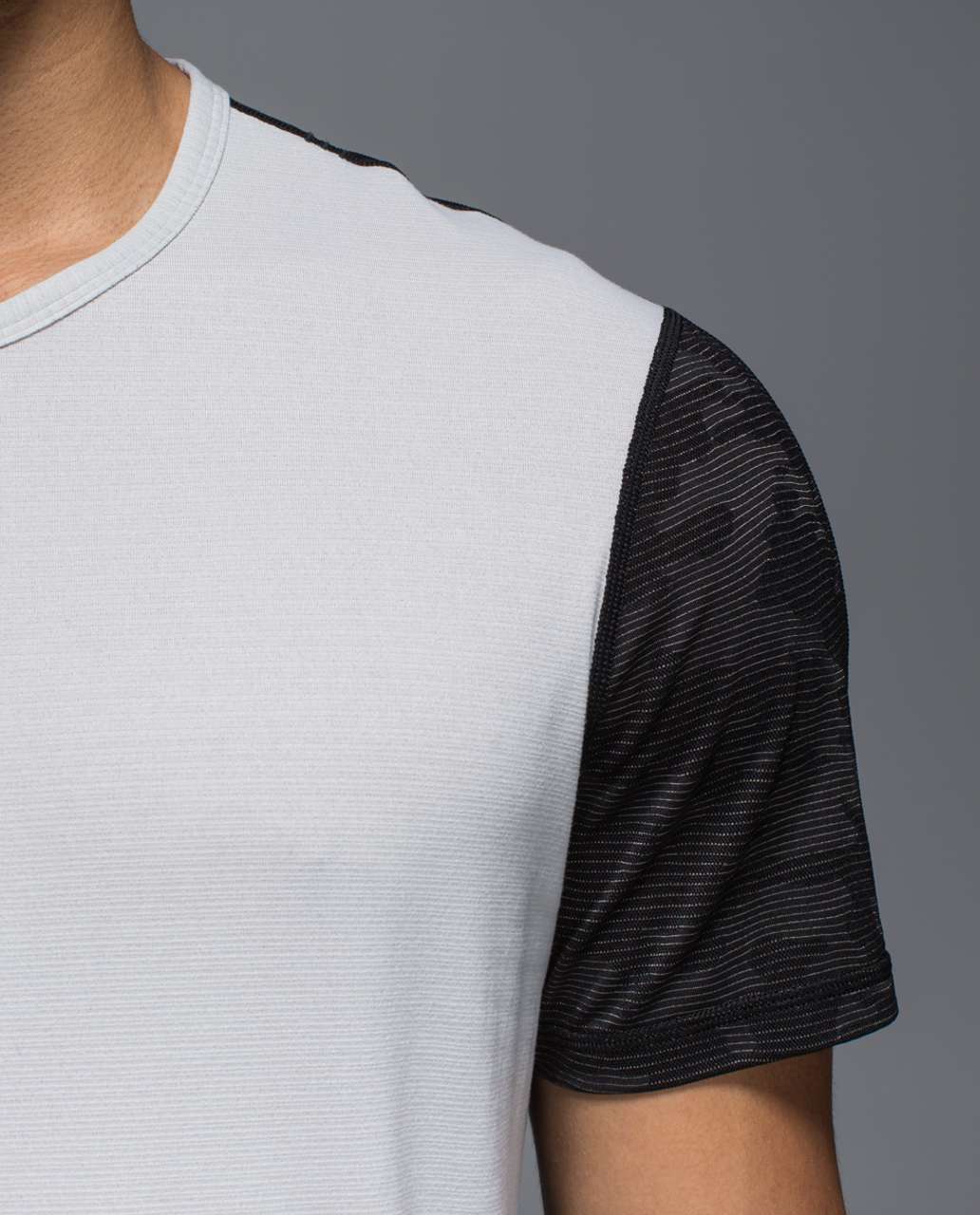 Lululemon Warrior I Short Sleeve - Heathered Silver Spoon