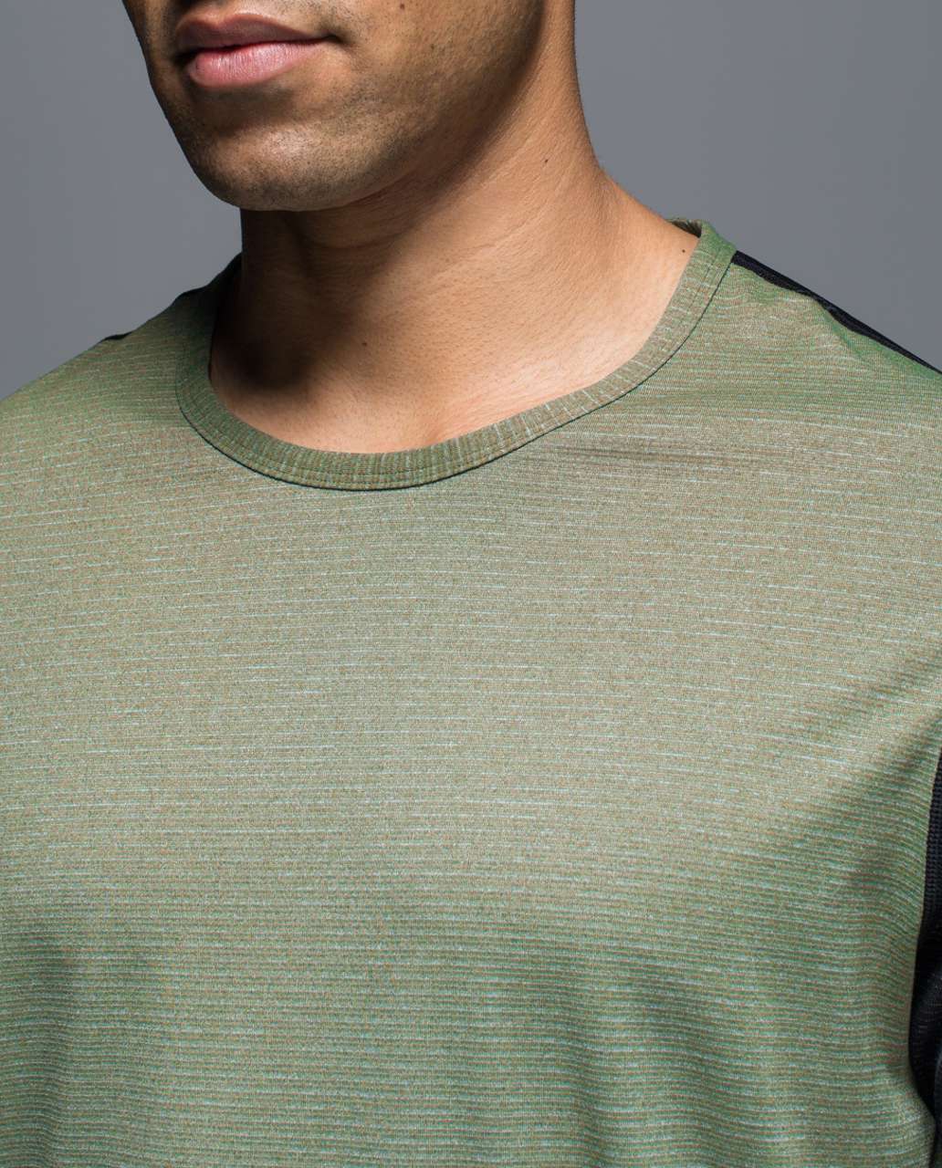 Lululemon Warrior I Short Sleeve - Heathered Tank Green