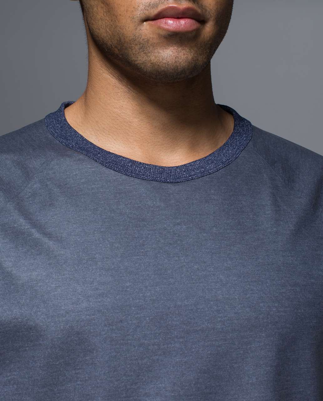 Lululemon Brut Long Sleeve - Heathered Deep Navy / Hawk Blue