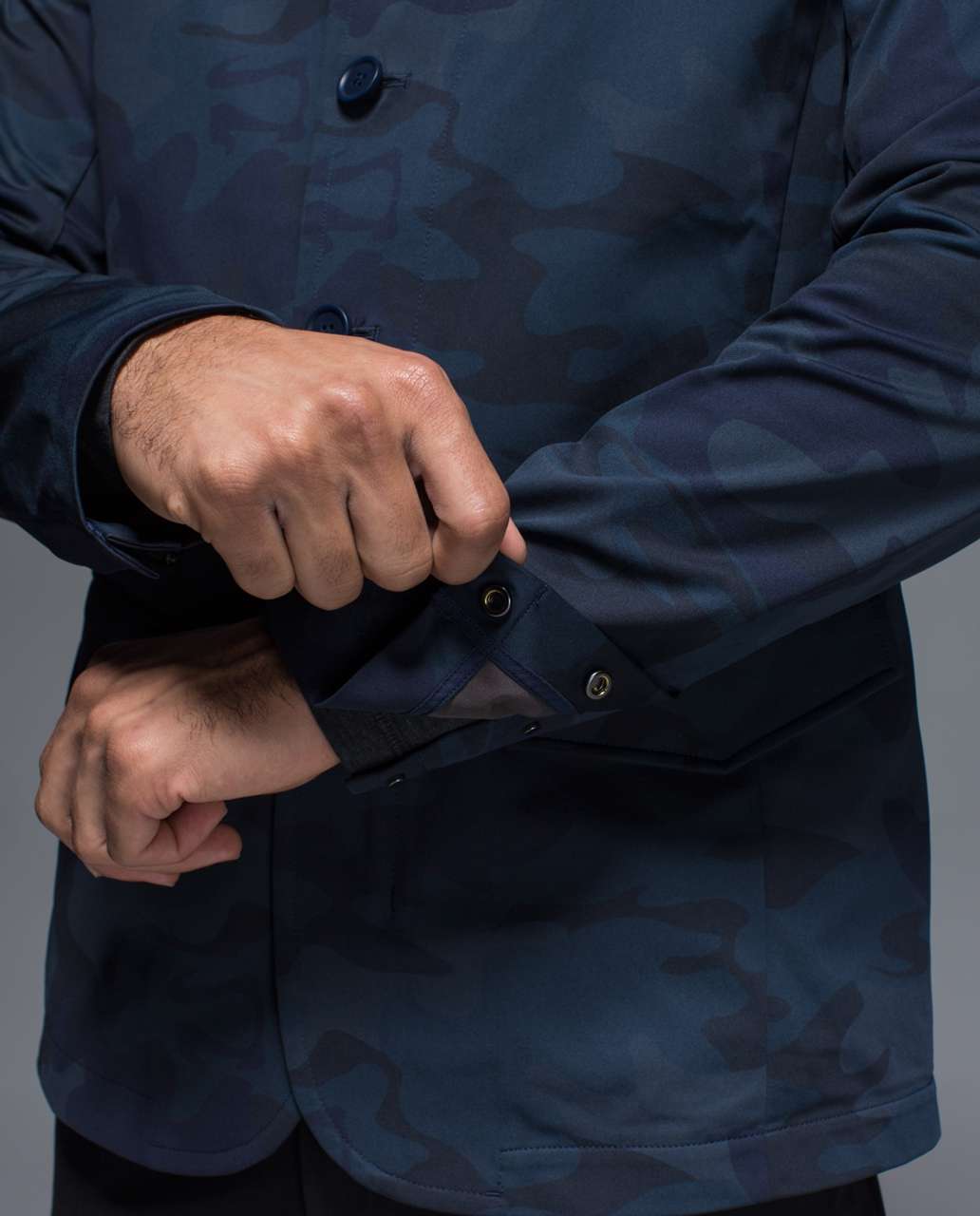 Lululemon MWB Jacket - Hyper Lotus Camo Inkwell Deep Navy