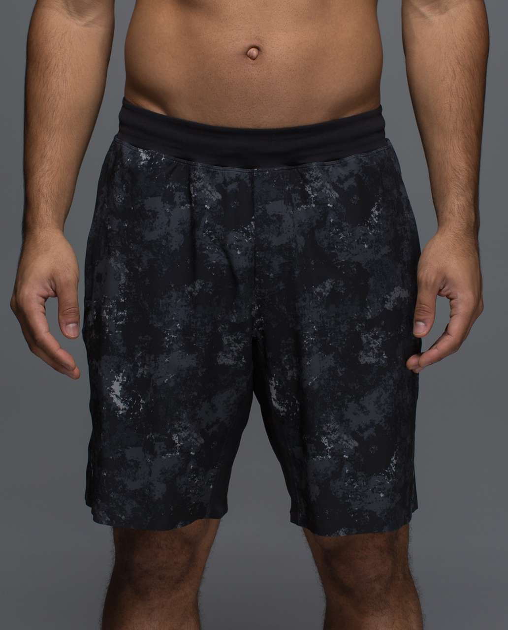 Lululemon Assert Short 9" - Haymaker Greyt Black