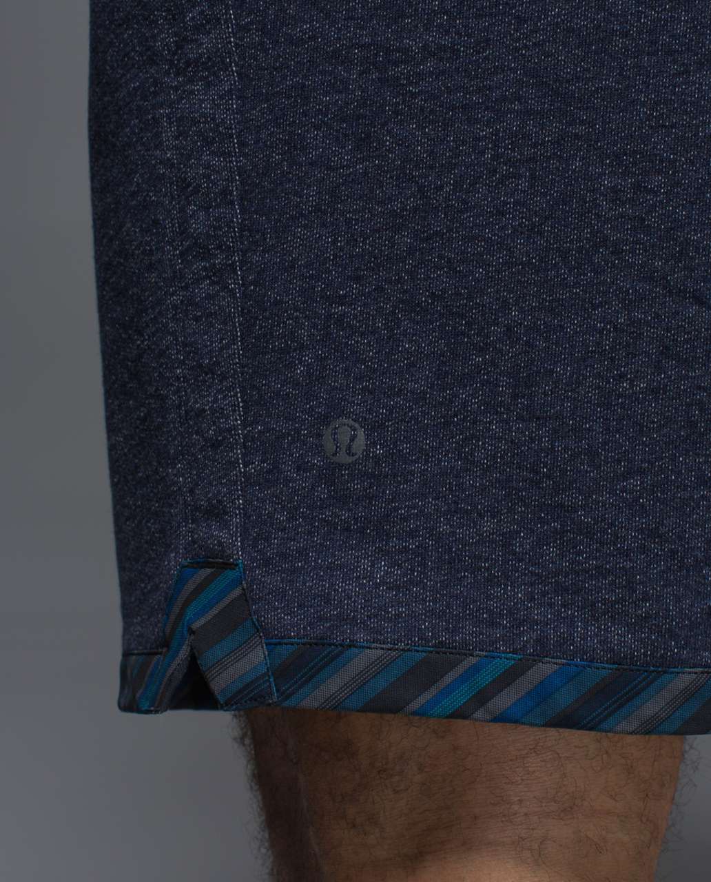 Lululemon Bodhi Short - Heathered Deep Navy / Blanket Stripe Printed Hawk Blue Deep Navy