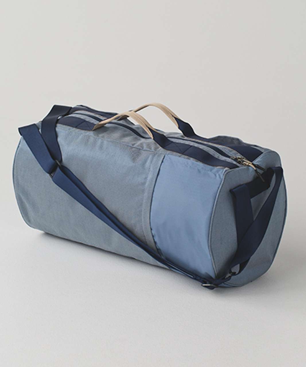 Lululemon Crosstrain Barrel Duffel - Tempest Blue / White