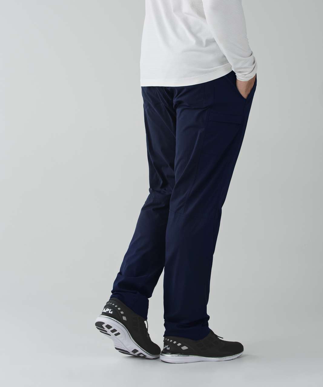 Lululemon Seawall Track Pant 2.0 - Deep Navy / Black