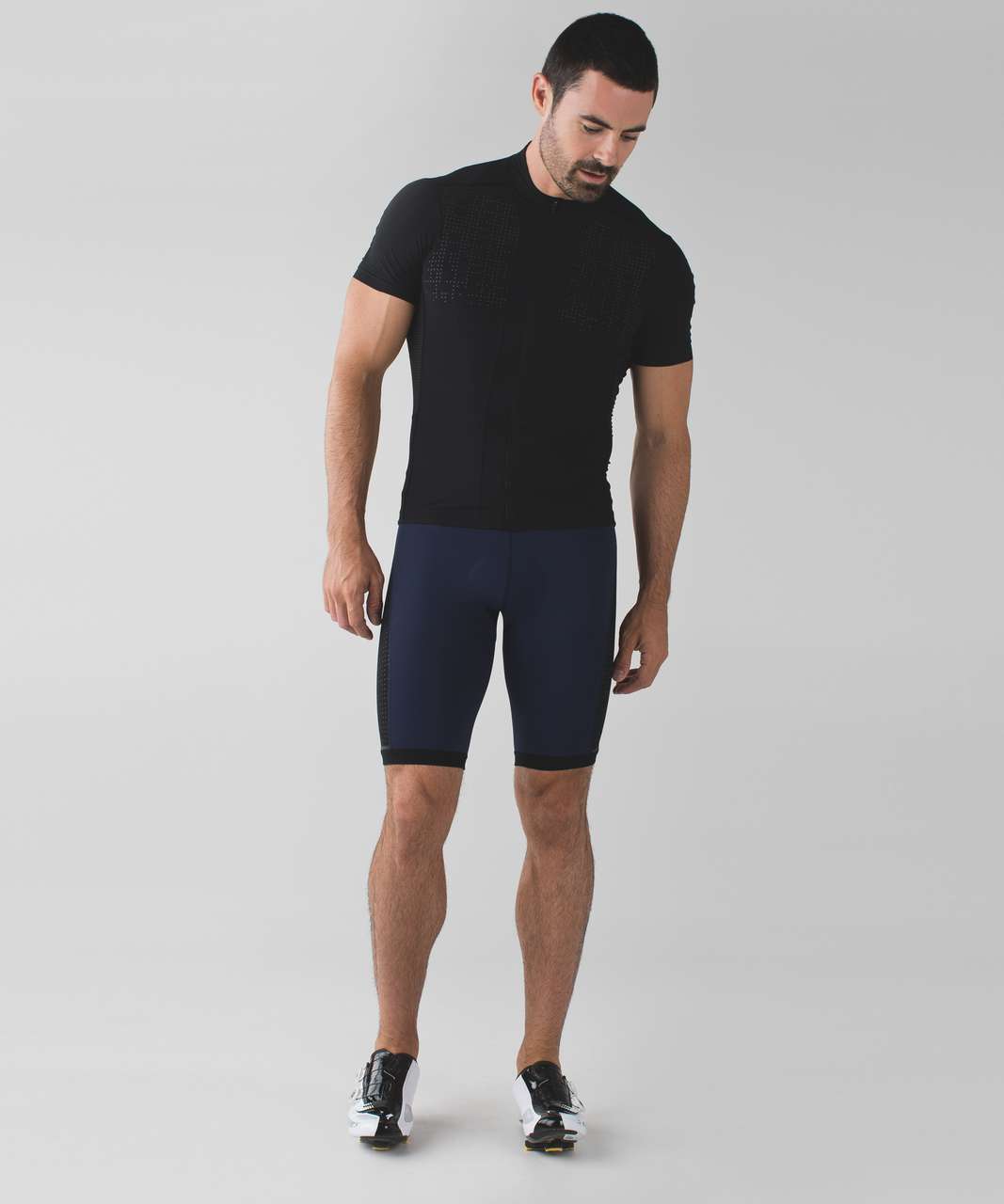 Lululemon Sea To Sky Short - Deep Navy / Black