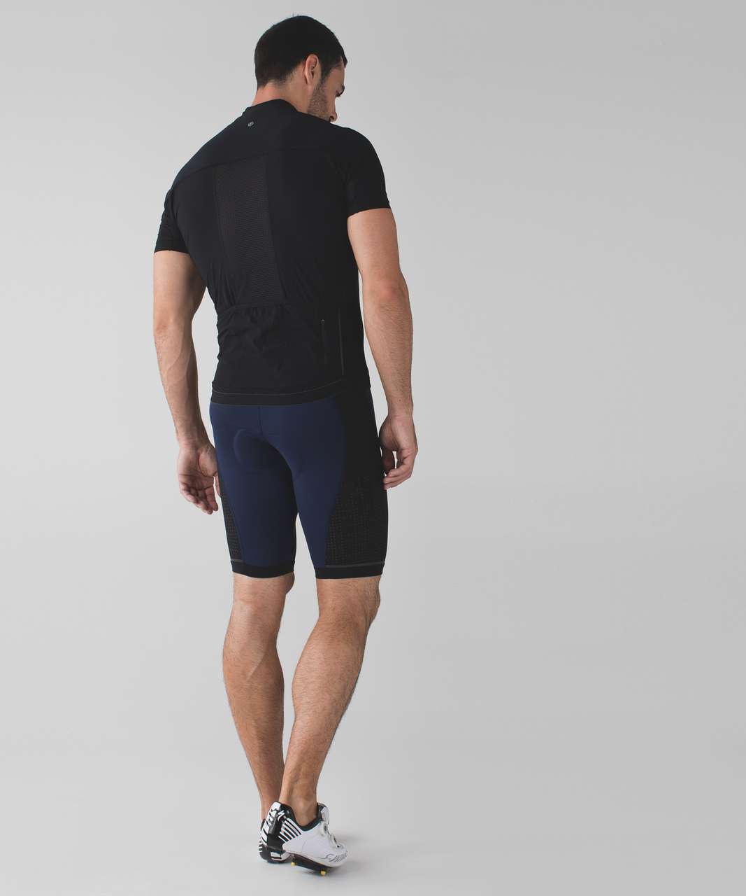 Lululemon Sea To Sky Short - Deep Navy / Black