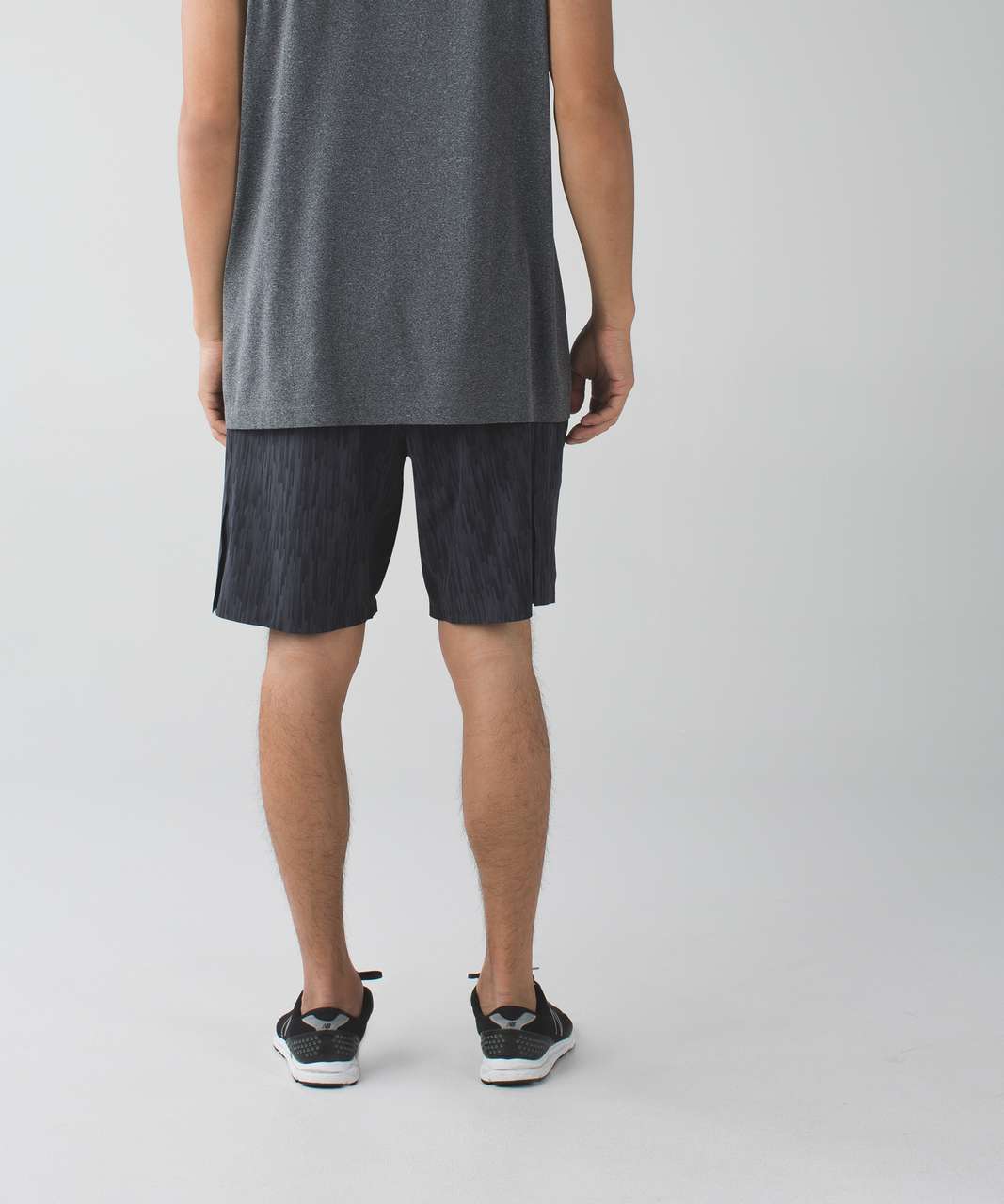 Lululemon Assert Short - Glacier Texture Surge Black / Black