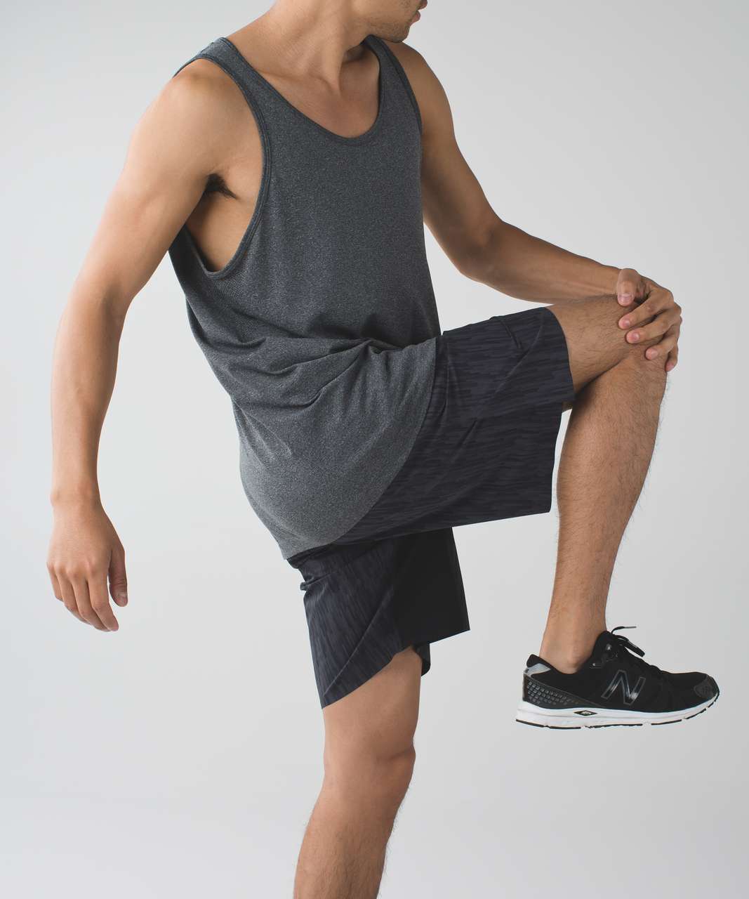 Lululemon Assert Short 9" - Speed Texture Deep Coal Black