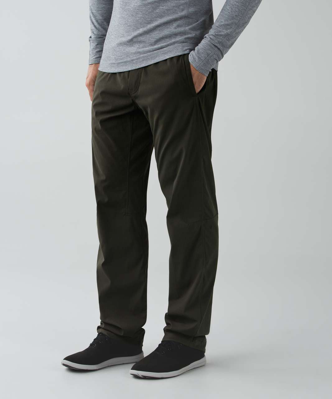 Lululemon Seawall Track Pant 2.0 - Gator Green / Black - lulu fanatics