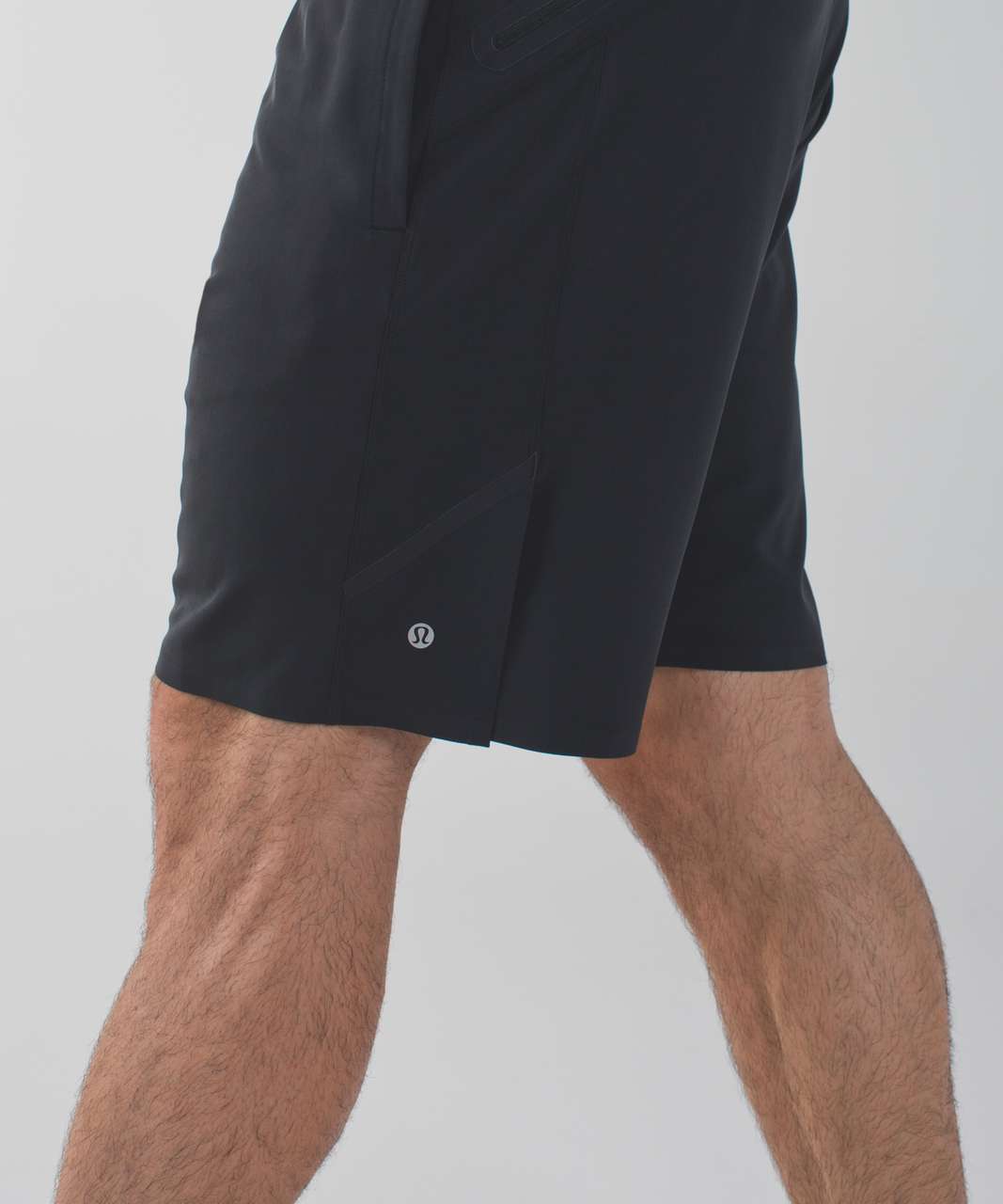 Lululemon Assert Short 9" *Hi-Impact - Black