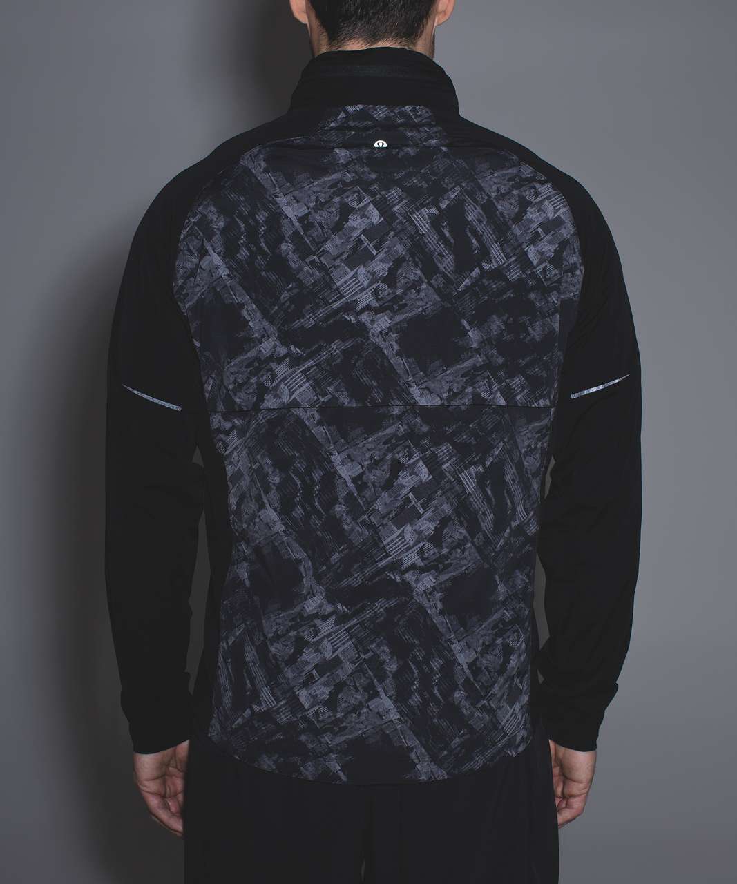 Lululemon Surge Jacket - City Sights Slate Black / Black