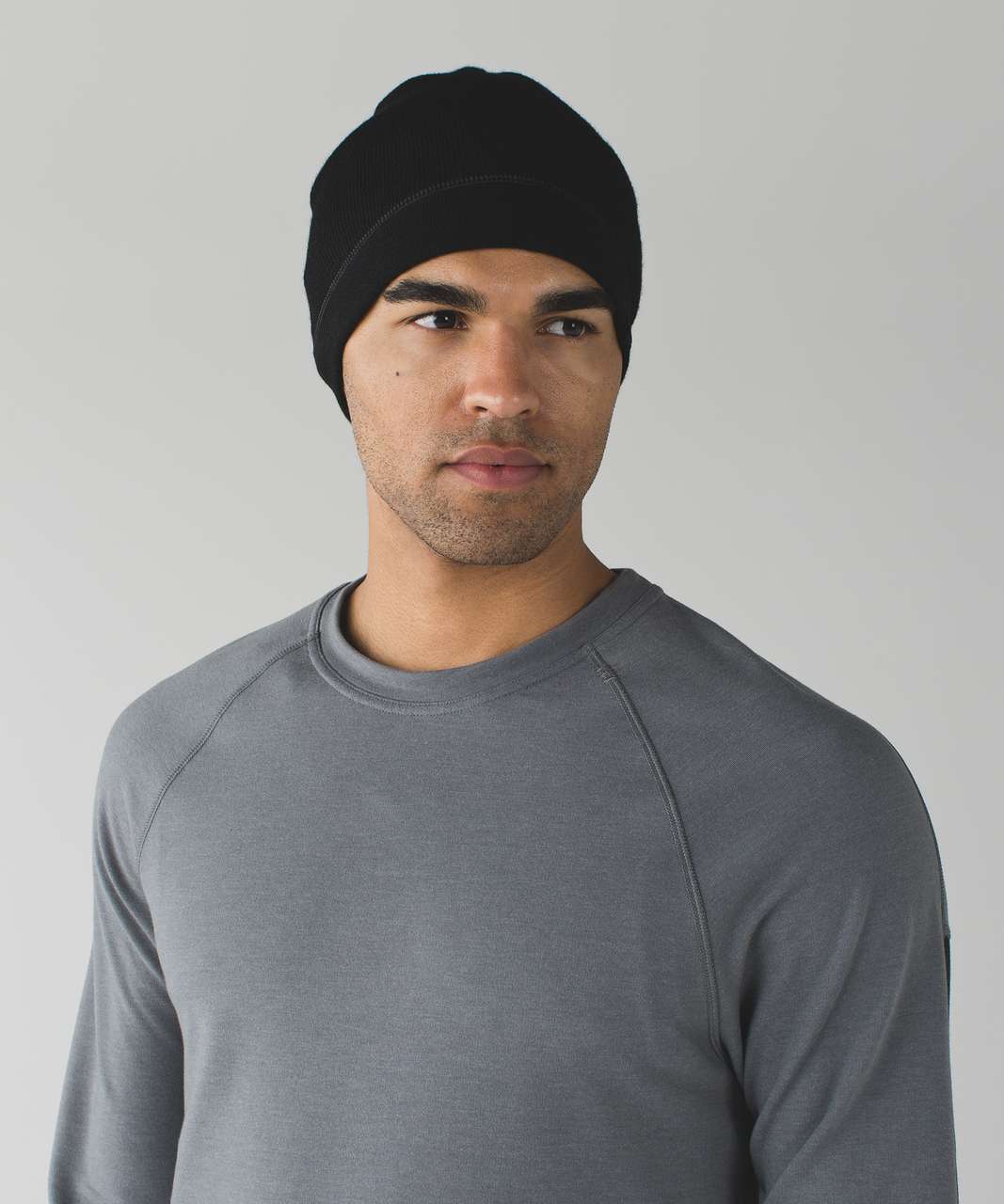 Lululemon Catalyst Beanie - Black / Cranberry