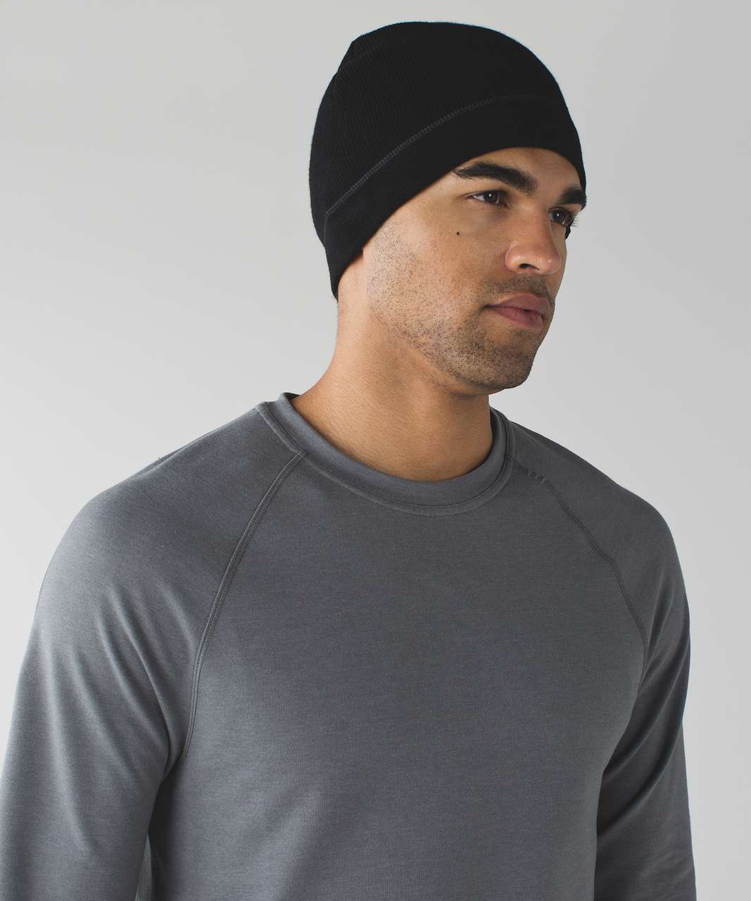 Lululemon Catalyst Beanie - Black / Cranberry