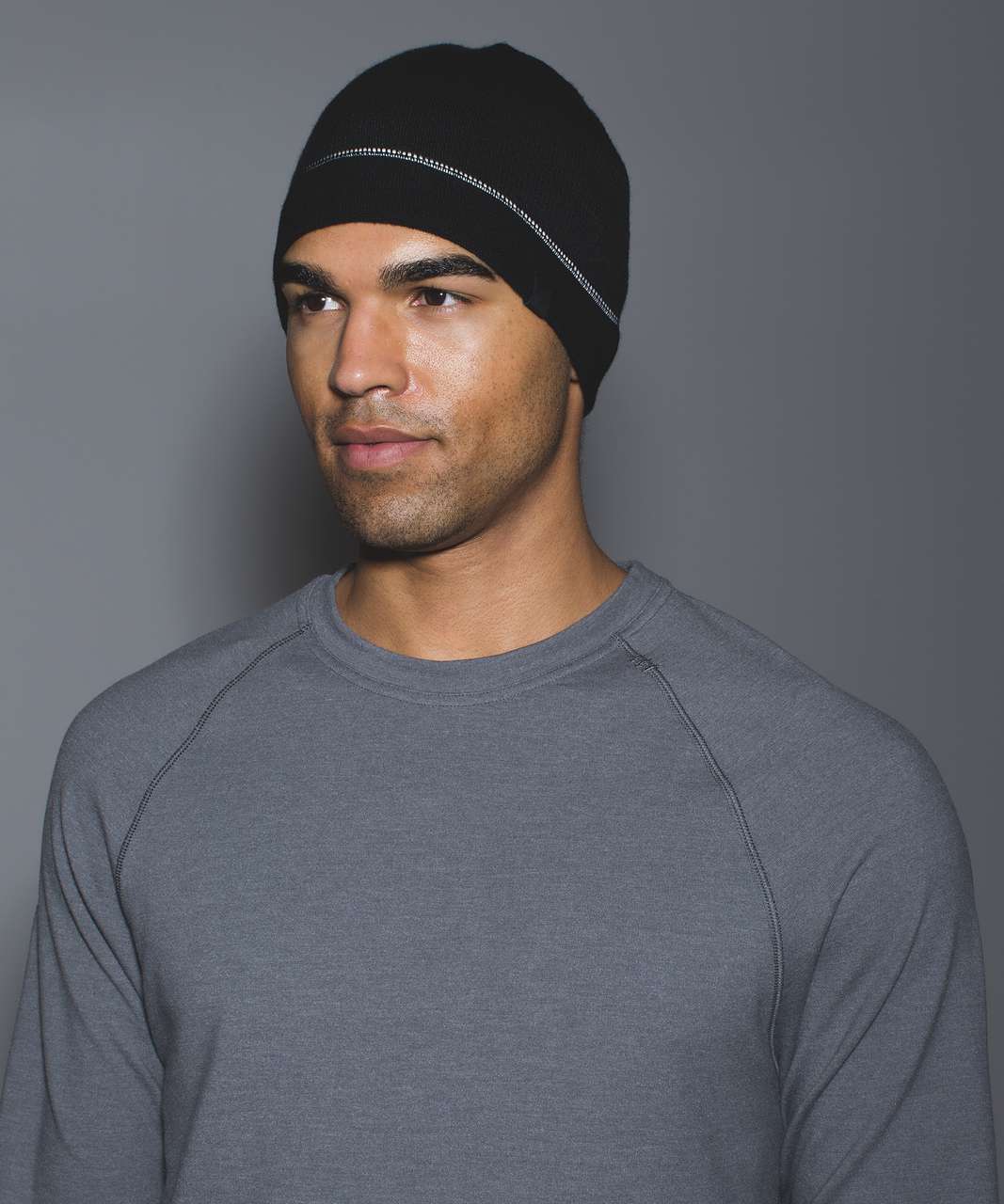 Lululemon Catalyst Beanie - Black / Cranberry