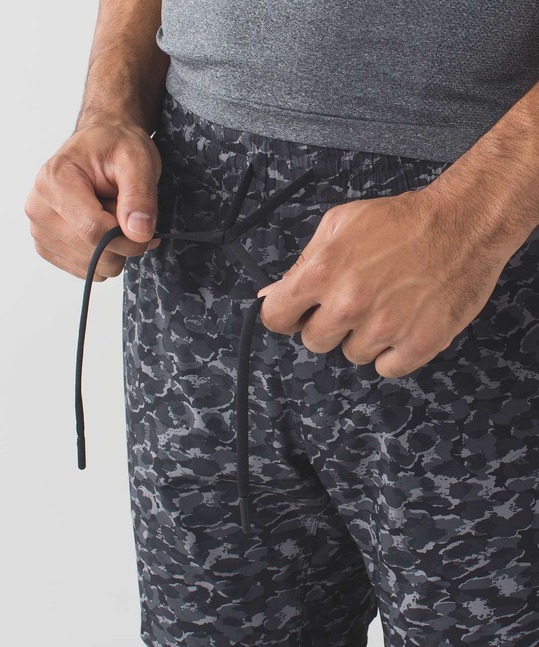 Lululemon Repetition Short - Mini Urban Leopard Slate Black