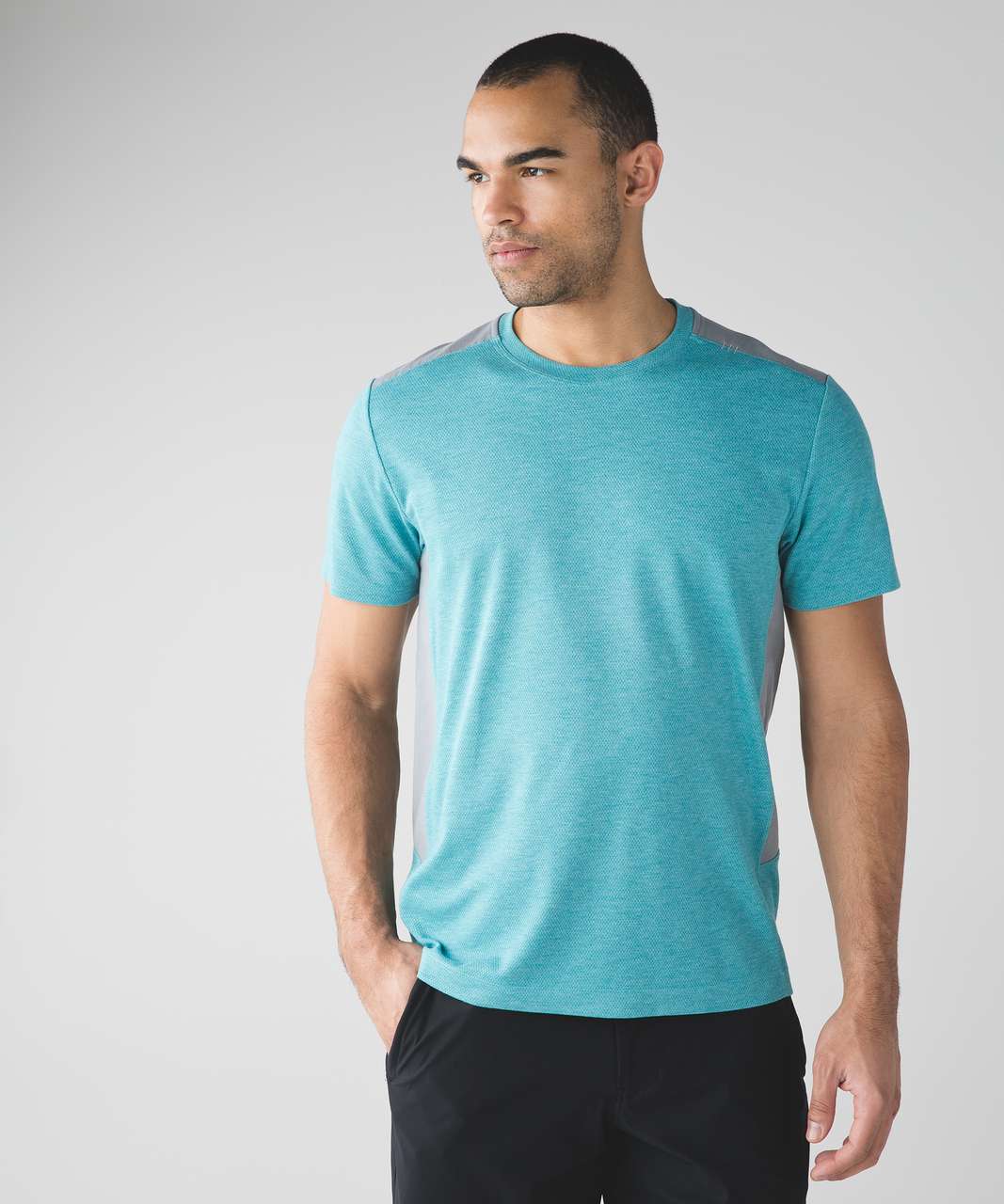 Lululemon Peninsula Short Sleeve - Heathered Bondi Blue / Battleship