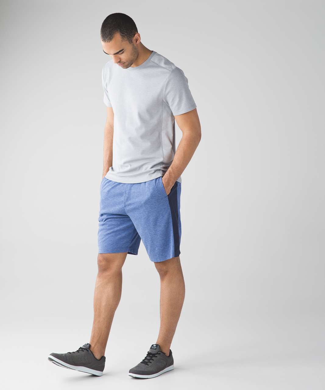 Lululemon Peninsula Short Sleeve - Heathered Silver Spoon / Battleship