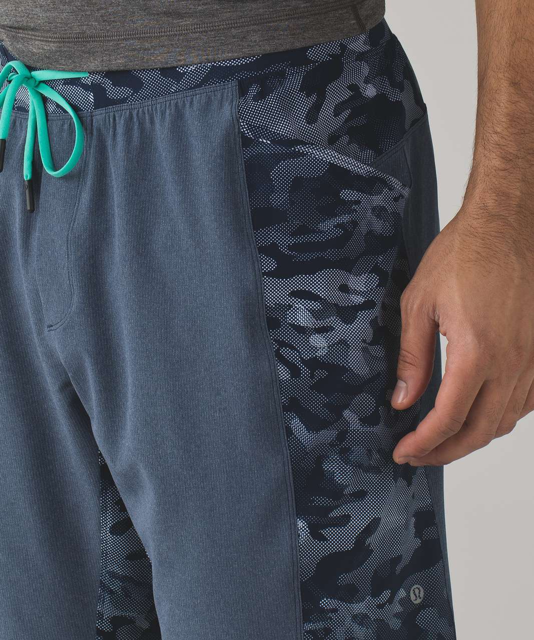 Lululemon Namaste At The Beach Short - Deep Navy / Small Pebble Camo White Deep Navy