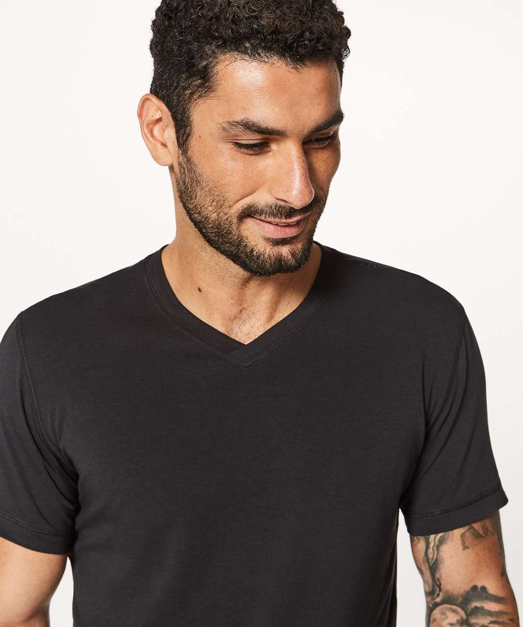 Lululemon 5 Year Basic V - Black