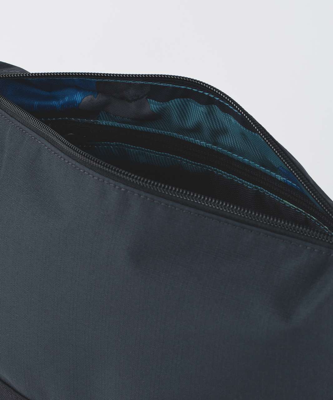 Lululemon On The Fly Dopp Kit - Deep Coal / Black - lulu fanatics