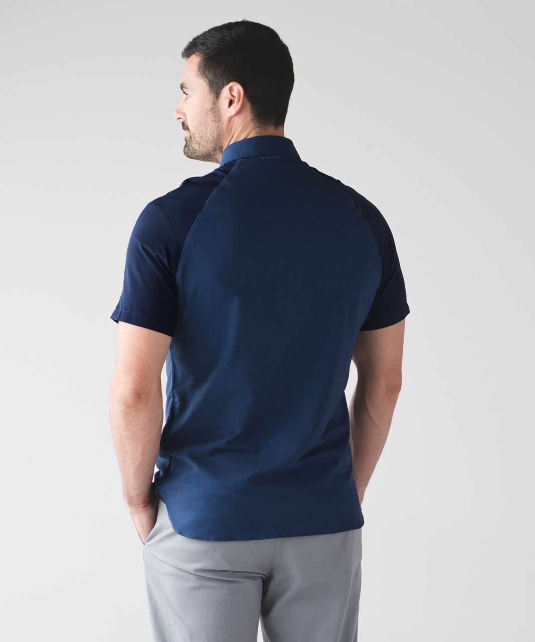 Lululemon inner essence short sleeve tee review naval blue 1 - Agent  Athletica