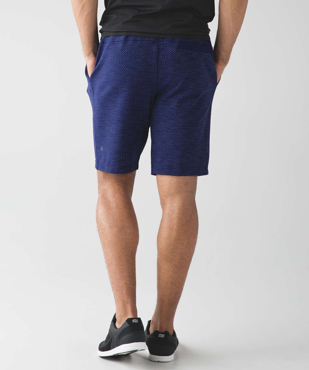 Lululemon Roll Out Short - Hero Blue