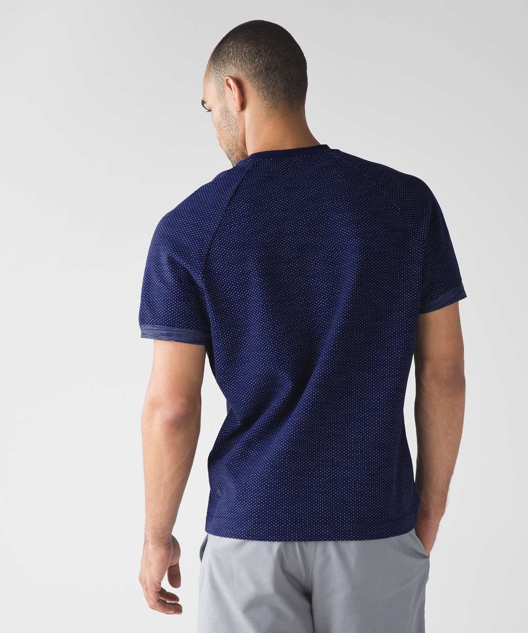 Lululemon Roll Out Crew Short Sleeve - Hero Blue / Battleship