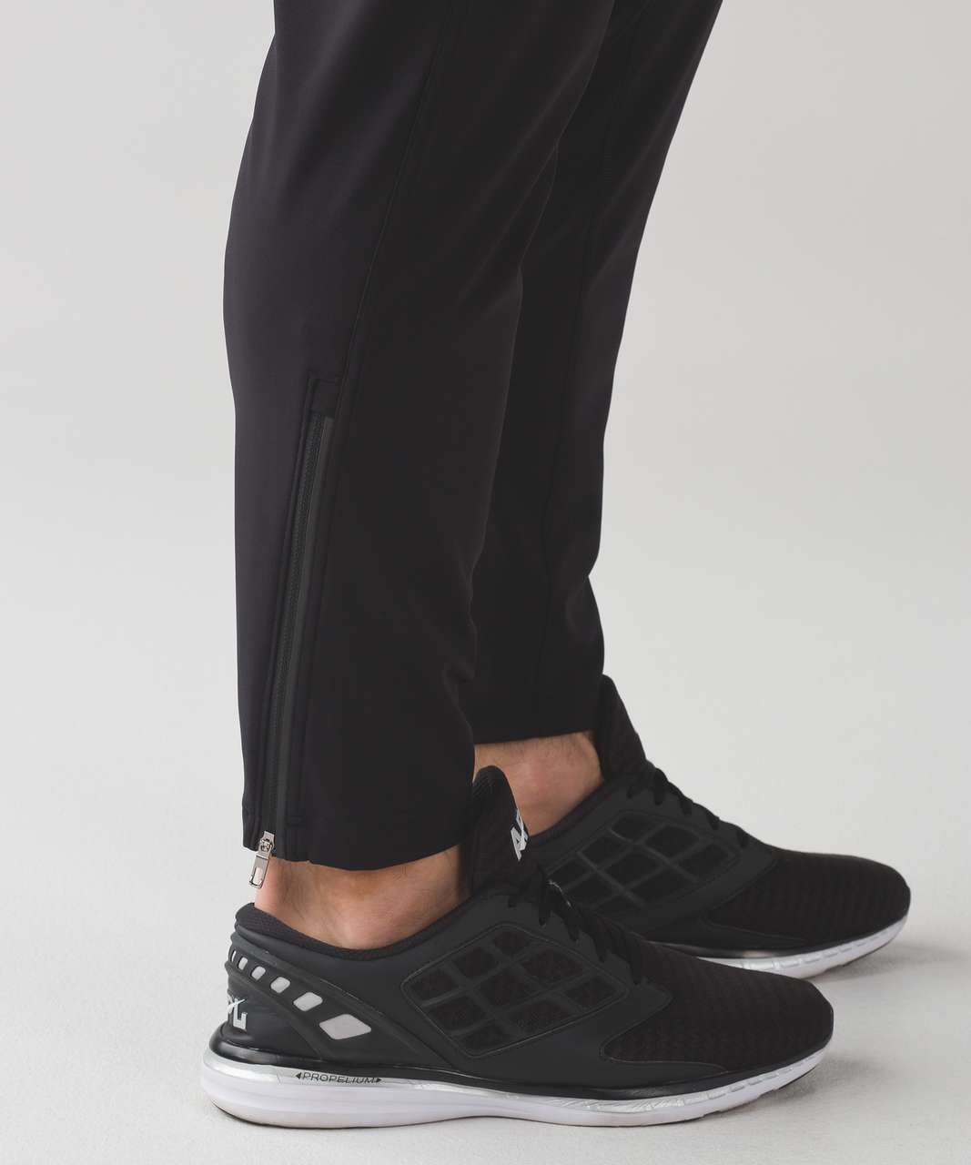 Lululemon Surge Pant DWR - Black