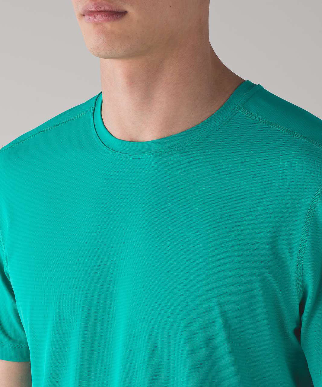 Lululemon Out Run Short Sleeve - Viridian Green