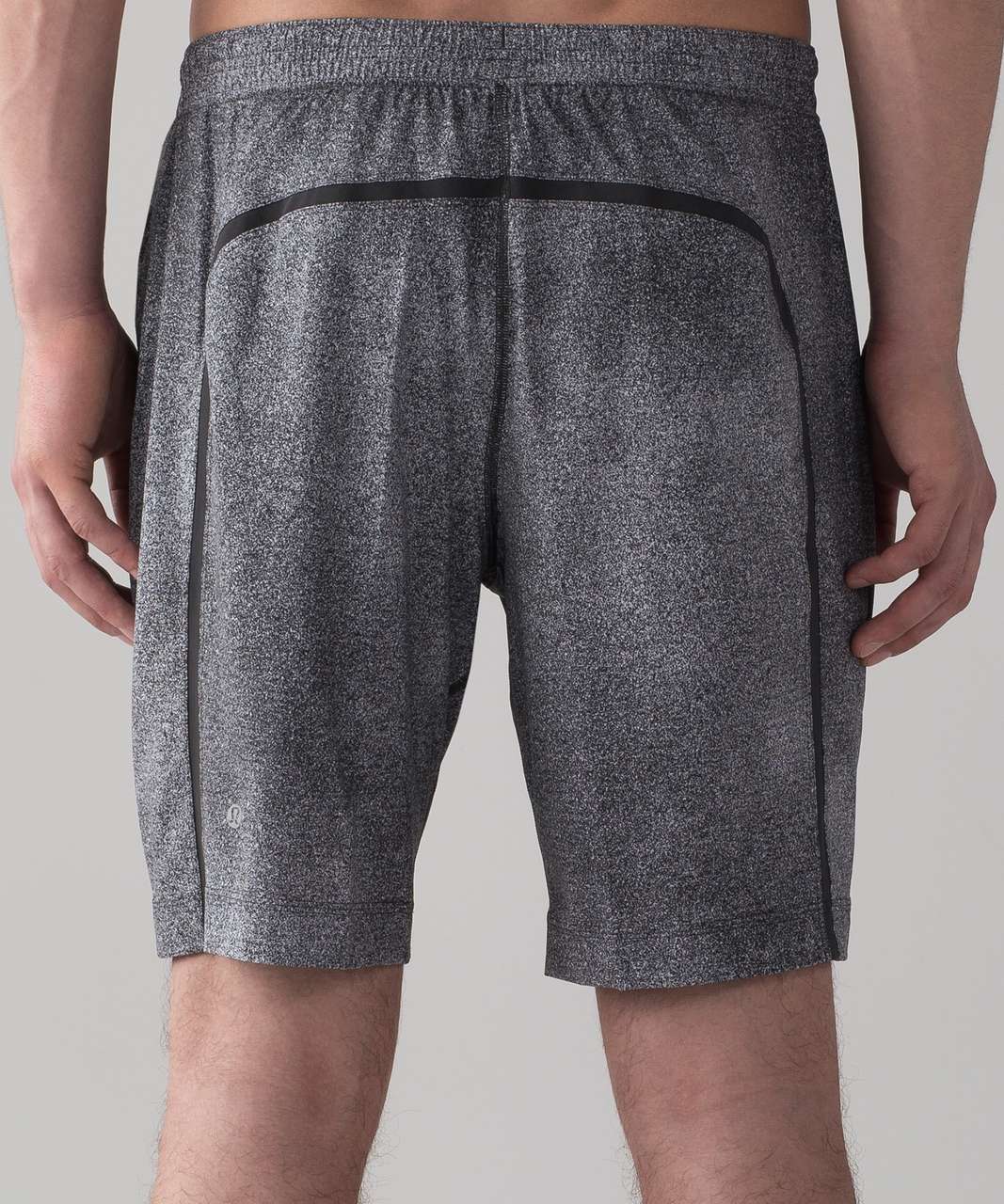 Lululemon Pace Breaker Short 9" - Carbon Mist Alpine White Graphite Grey