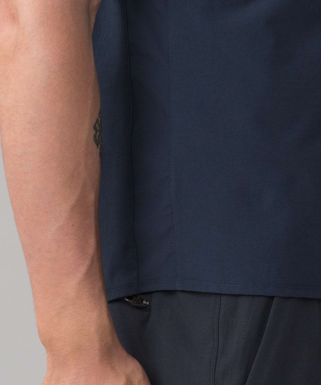 Lululemon Raised City Short Sleeve - Nautical Navy