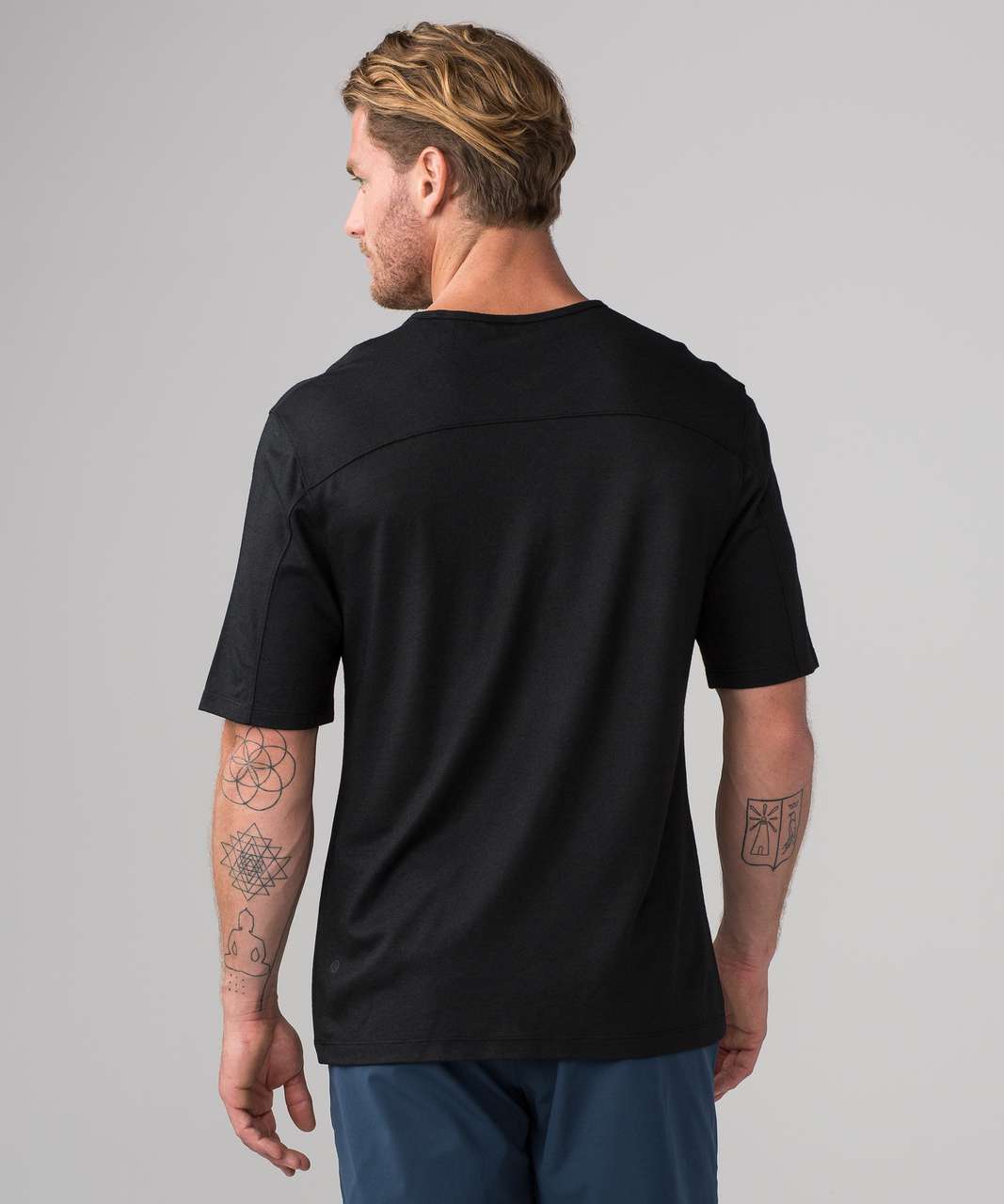 Lululemon Carry On Short Sleeve Crew - Black