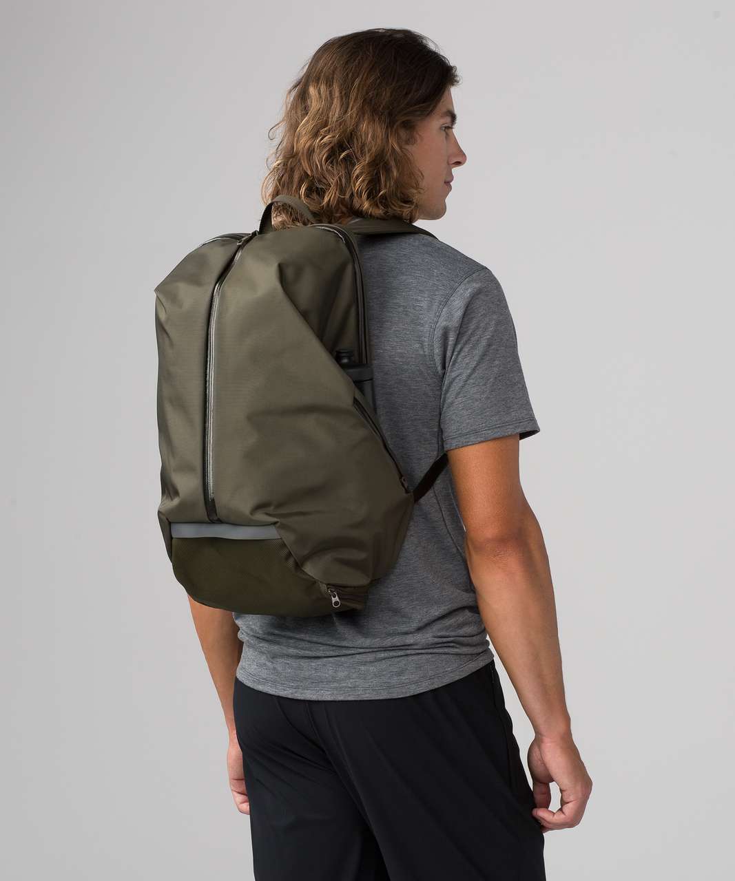 Lululemon Para Backpack 23L - Military Green