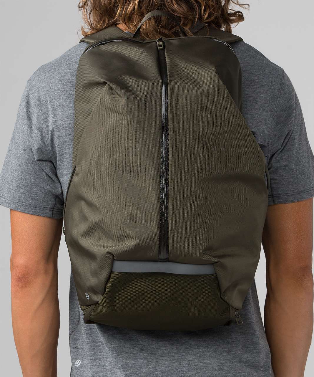 Lululemon Para Backpack 23L - Military Green