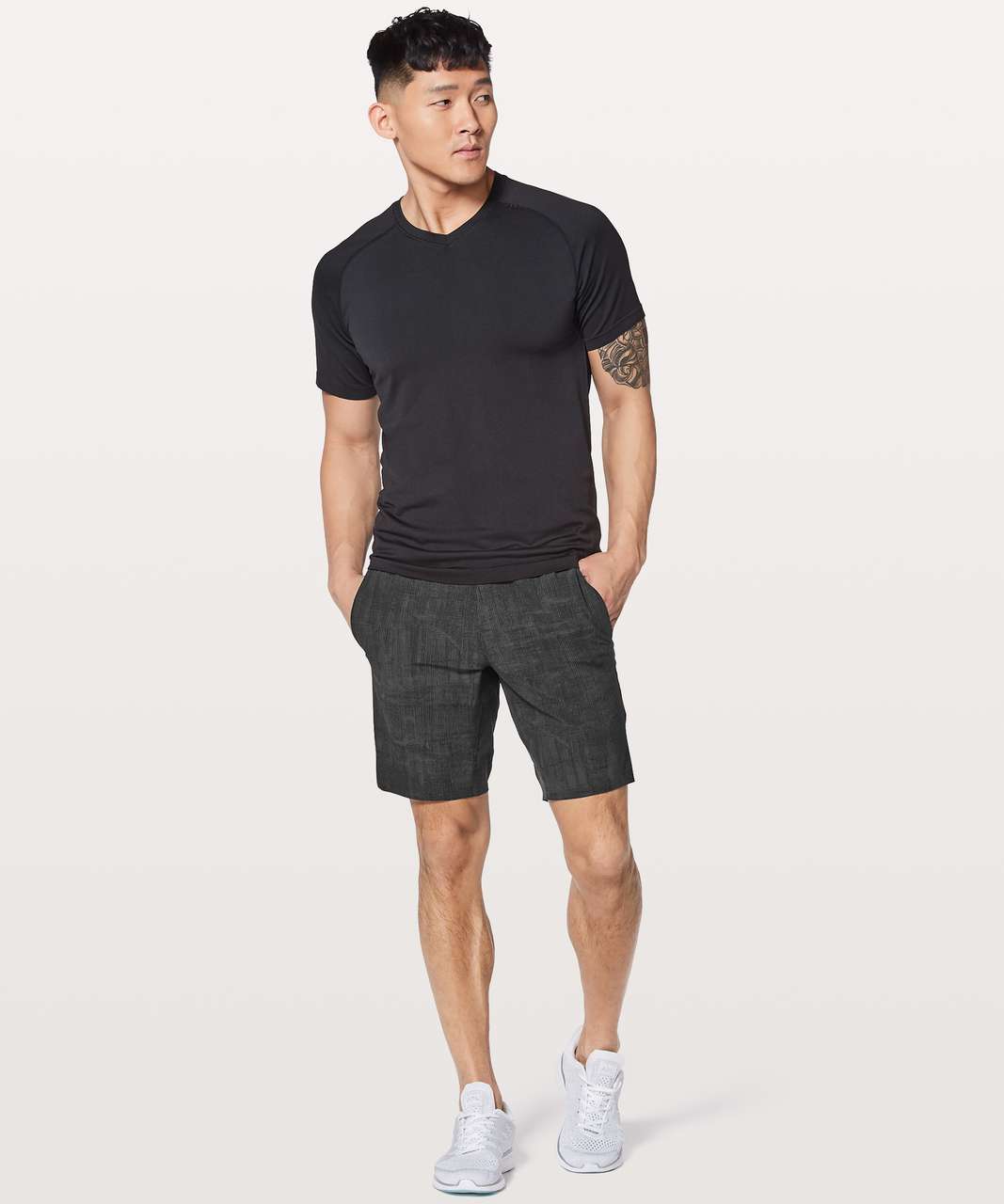 Lululemon In Mind Short 9" - Grid Lines Deep Coal Black