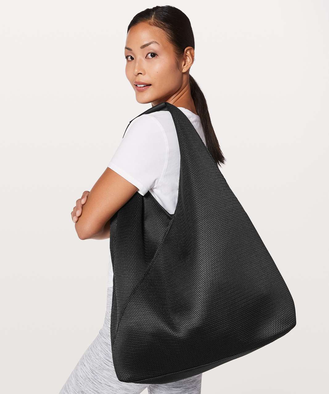 Lululemon Daily Multi-Pocket Canvas Tote Bag 20L Black/white