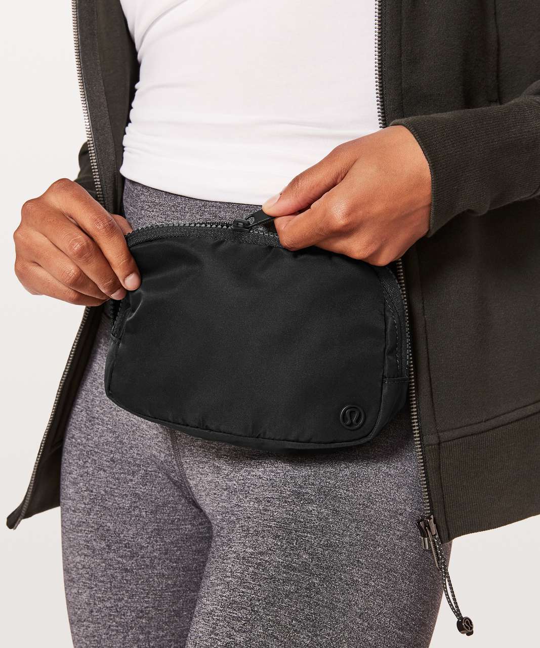 Lululemon Everywhere Belt Bag *1L - Black - lulu fanatics