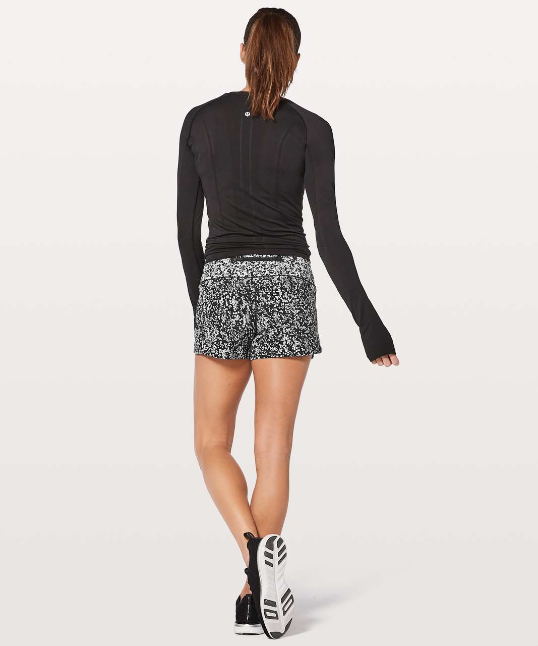 Lululemon Run Times Short II*4" - Chirasu Black / Chirakasu Alpine White