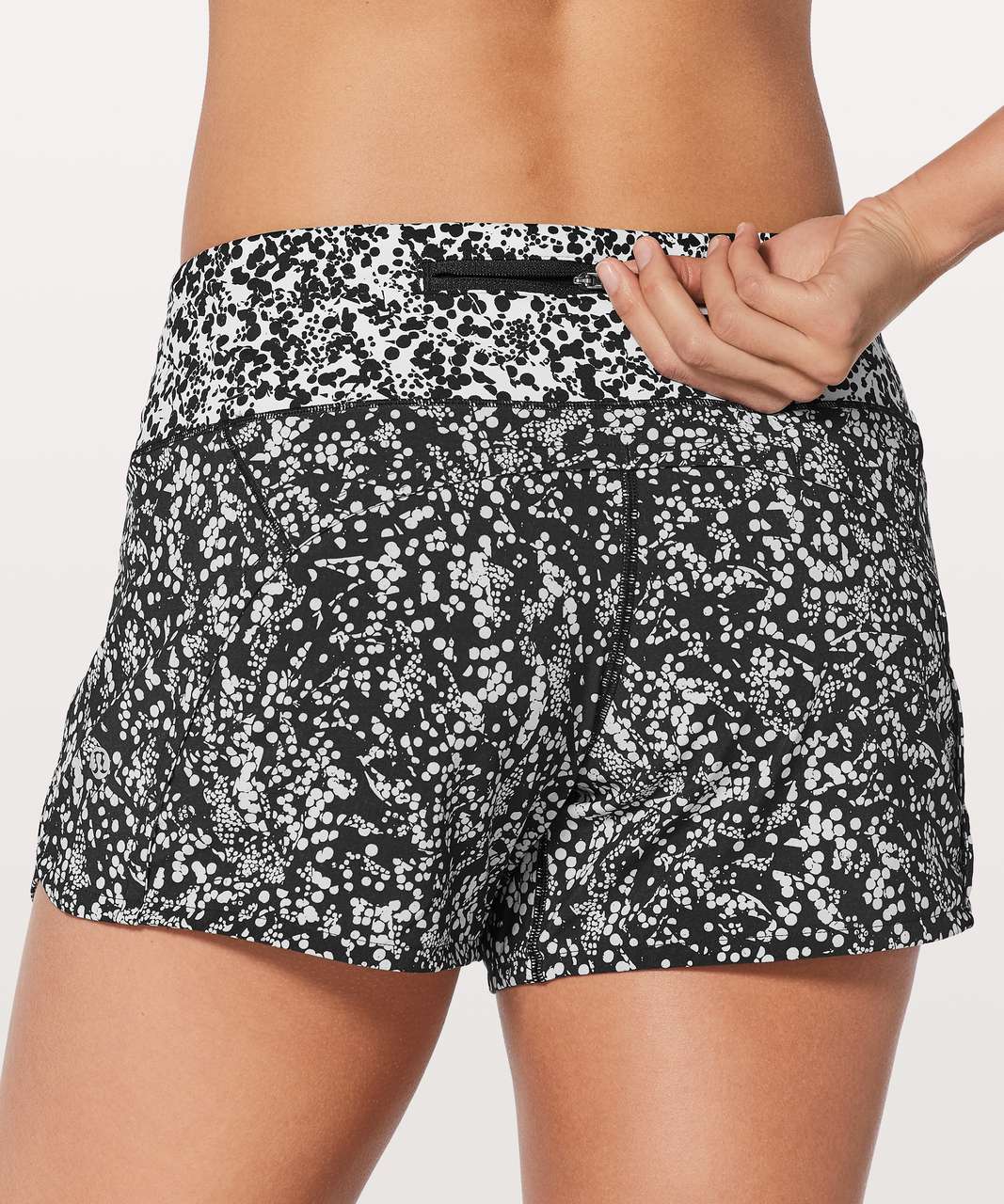 Lululemon Run Times Short II*4" - Chirasu Black / Chirakasu Alpine White