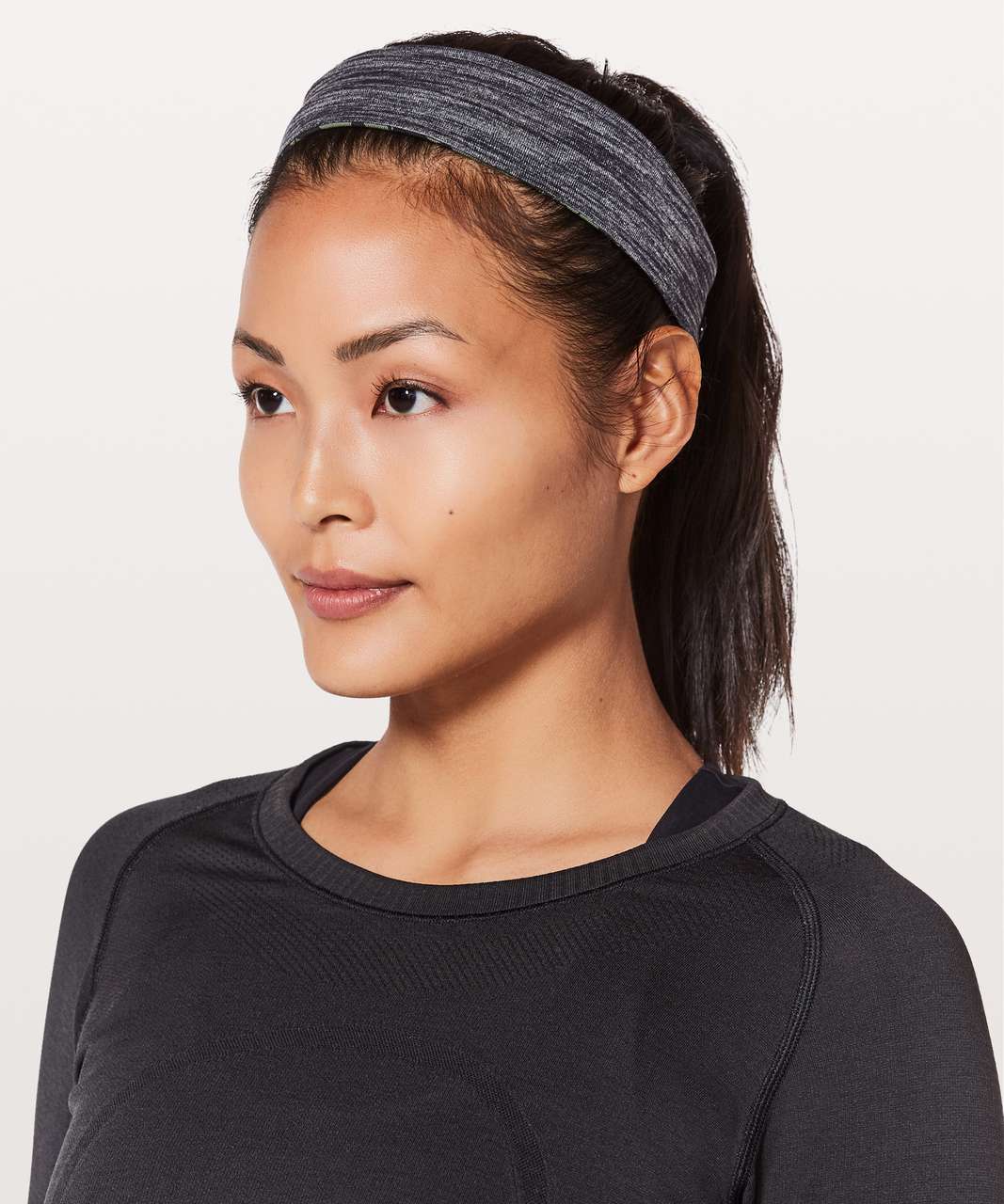 Lululemon Fringe Fighter Headband - Efflorescent Barracks Green Black / Heathered Black