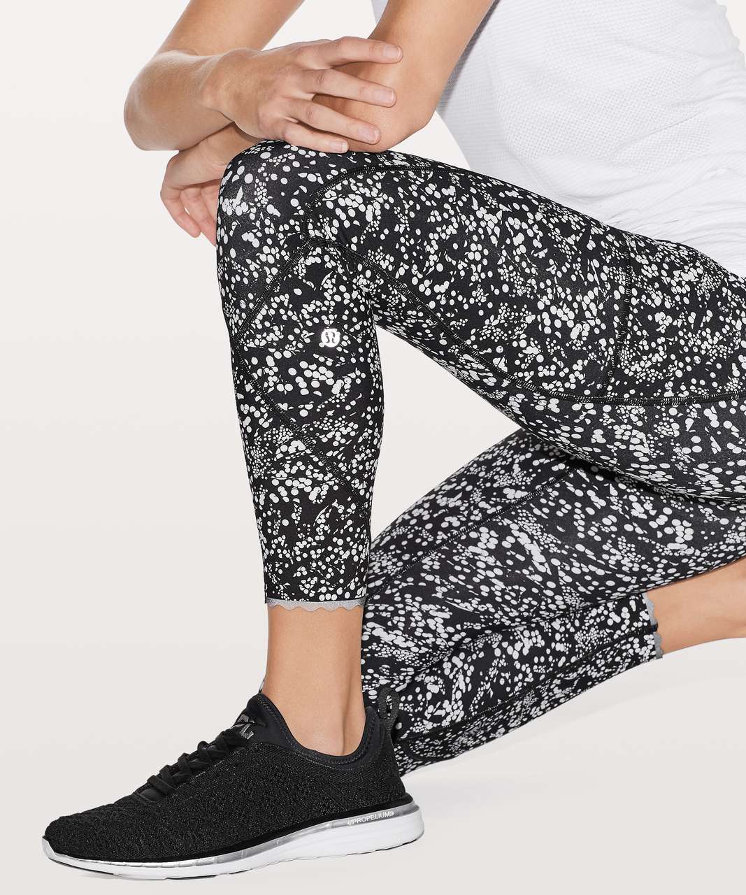 Lululemon Animal Print Tightsqueeze