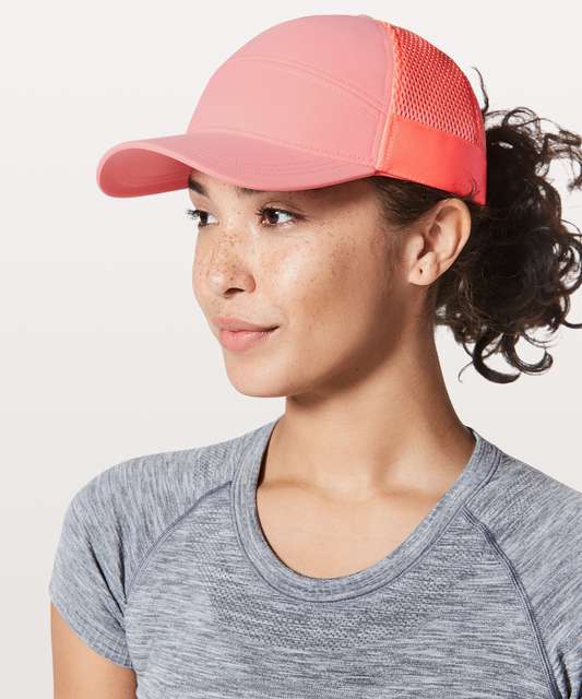 Lululemon Dash & Splash Cap - Deep Coal / Black - lulu fanatics