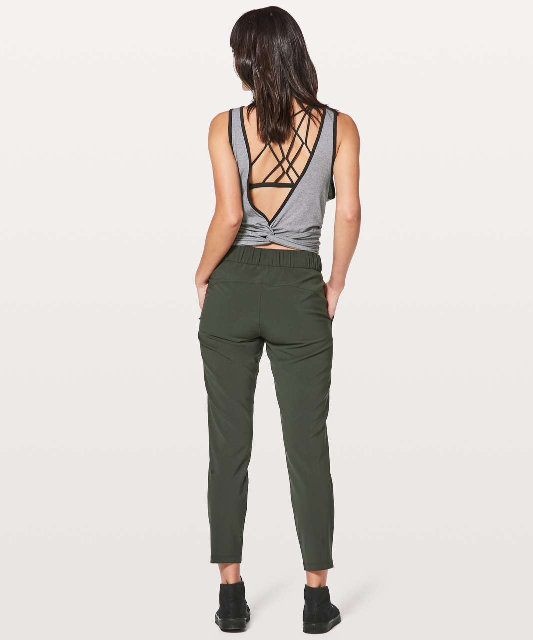 Lululemon On The Fly Pant *Woven 28" - Evergreen