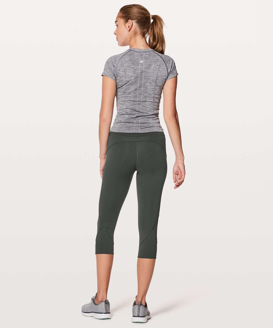 Lululemon In Movement Crop *Everlux 19 Nocturnal Teal