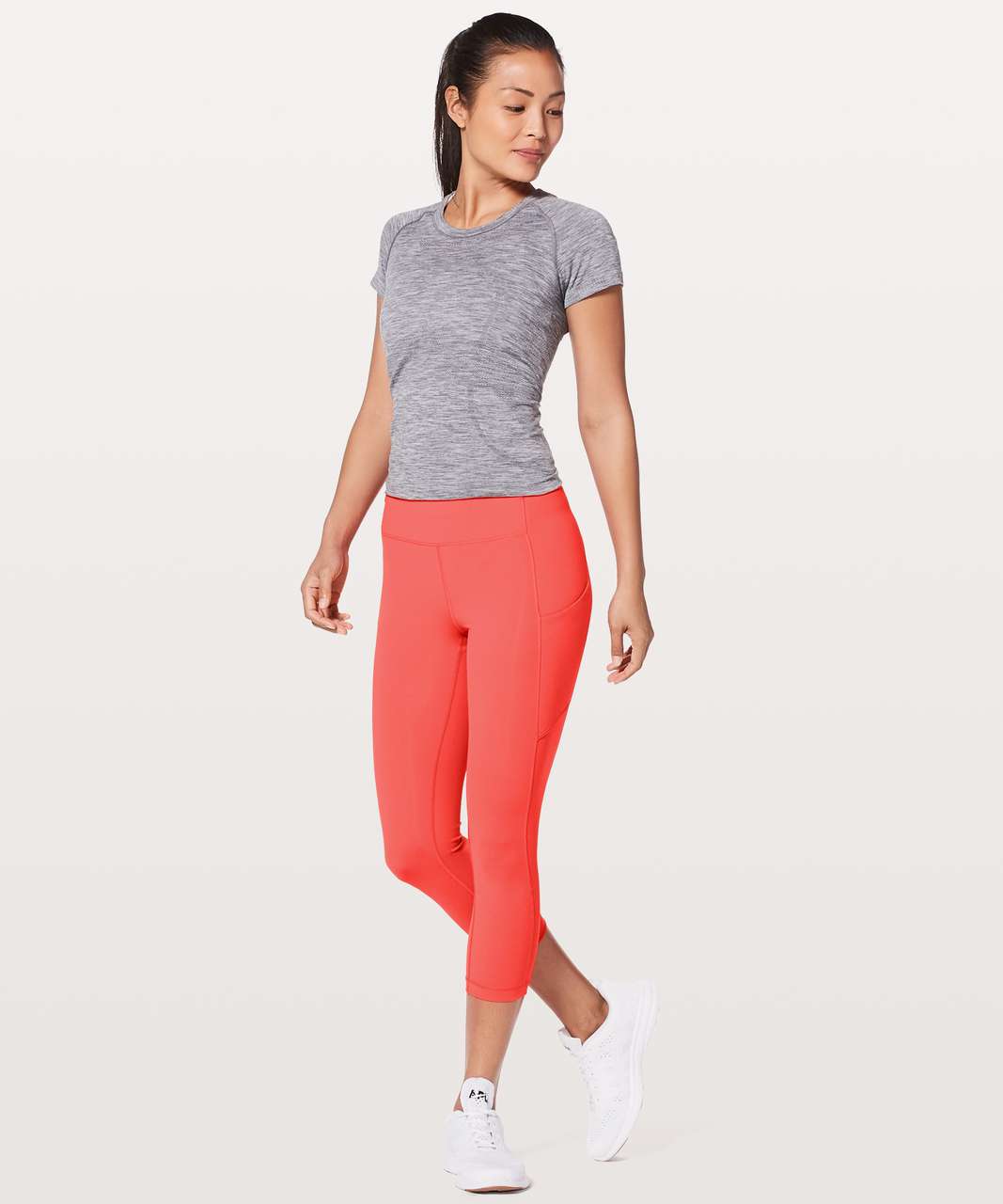 Lululemon Speed Up Crop (21) - Black - lulu fanatics