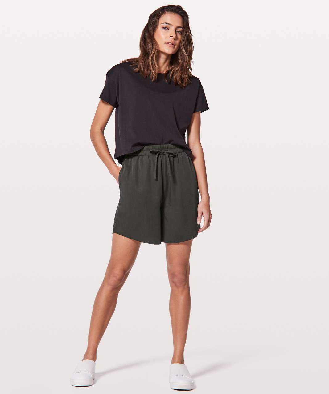 Lululemon Move Lightly Short *5.5" - Evergreen